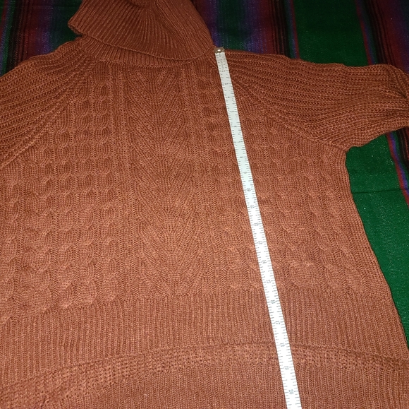 Sweater - Picture 2 of 4